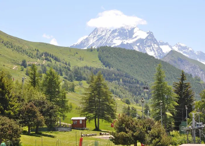 Eperon 3 - 11 - Proche Piste - 6 Pers Апартаменты Ле дез Альп